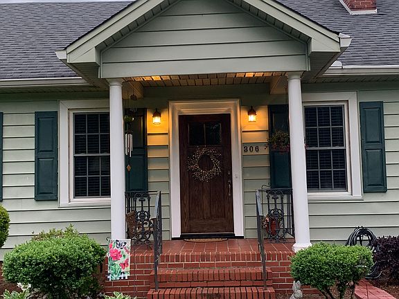 2nd image of 306 N College St