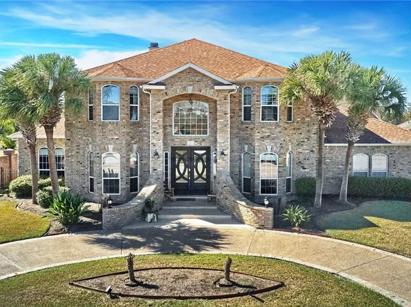 1 W Bar Le Doc Dr, Corpus Christi, TX 78414