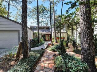 27 N Autumnwood Way, Spring, TX 77380