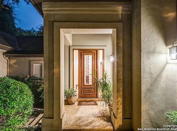 2nd image of 13803 Bluff Ln