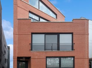 831 N Hermitage Ave APT 2, Chicago, IL 60622