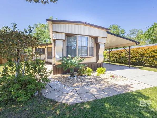 1244 Pensacola Dr, Lillian, AL 36549