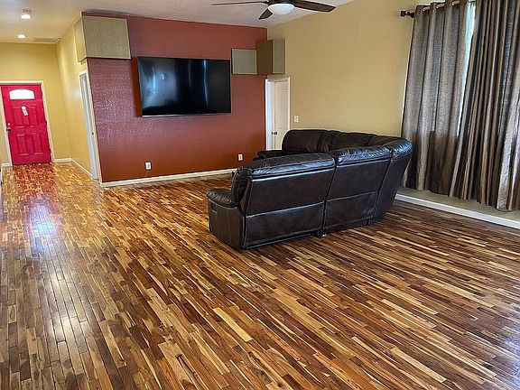 2nd image of 129601 W Swain Rd