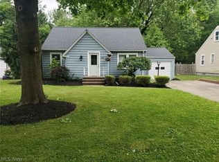 438 Valley View Dr, Painesville, OH 44077