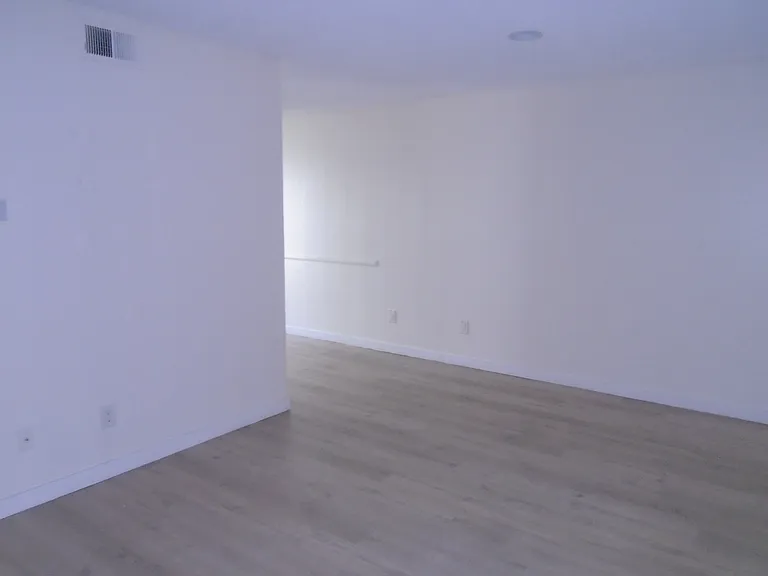 Stonewood Apartments — Photo 5