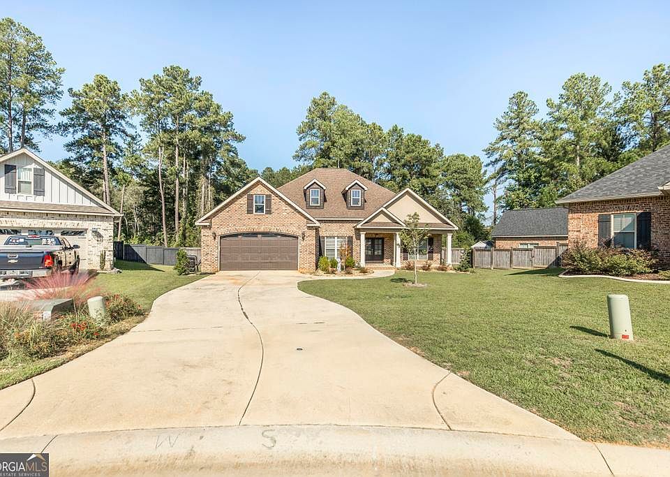 1st image of 105 Maidenhair Ct