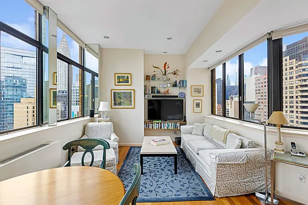 Rented by Compass | media 16