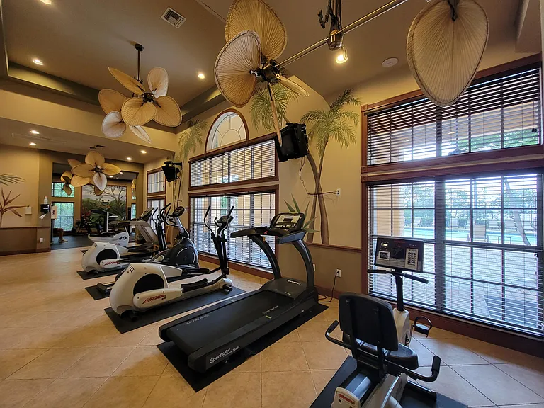 400 Scotia Dr #203 — Photo 13