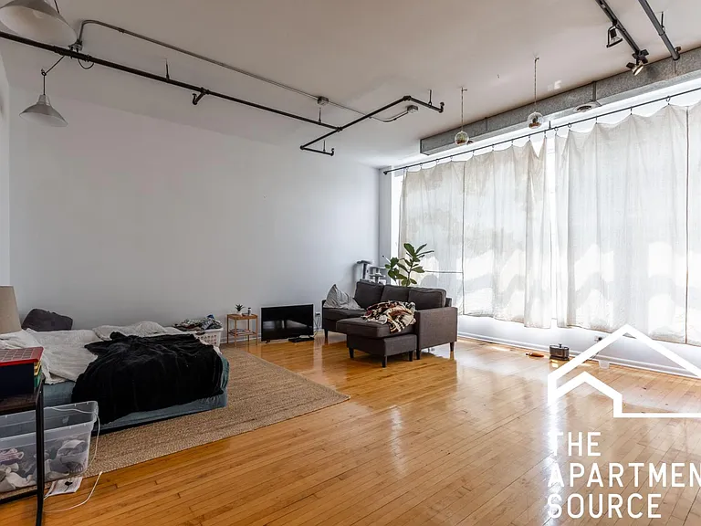 2416 W North Ave #E — Photo 11