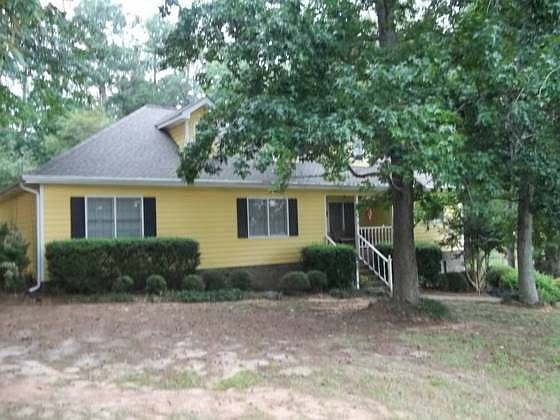 1st image of 3909 Grove Trl