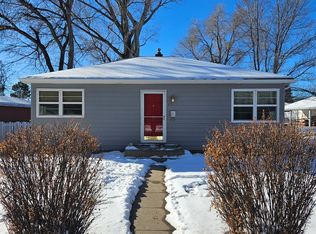 4317 Meadowwood Dr, Rapid City, SD 57702