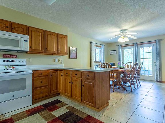 5th image of 3165 Foothill Ct Unit G