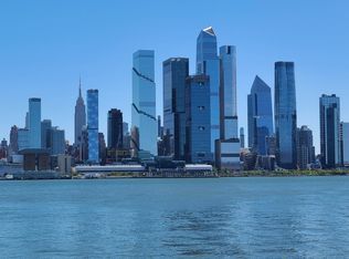 250 Henley Pl UNIT 207, Weehawken, NJ 07086