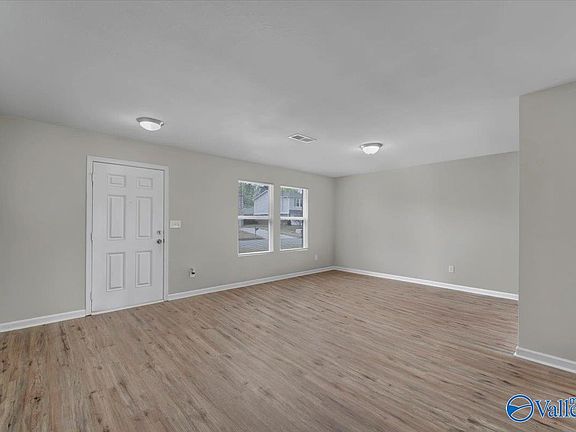3rd image of 150 Ranier St