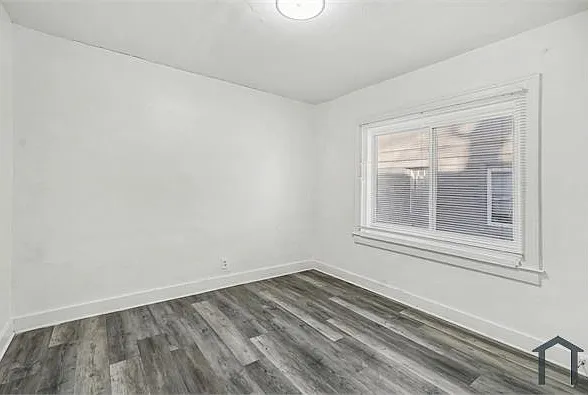 2219 E Gregory Blvd — Photo 6