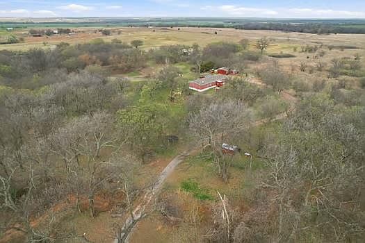 4th image of 19204 SE Bishop Rd