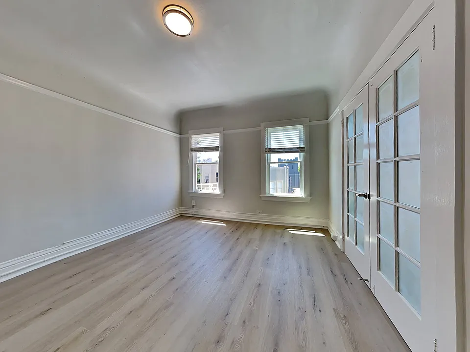 45 Brosnan St