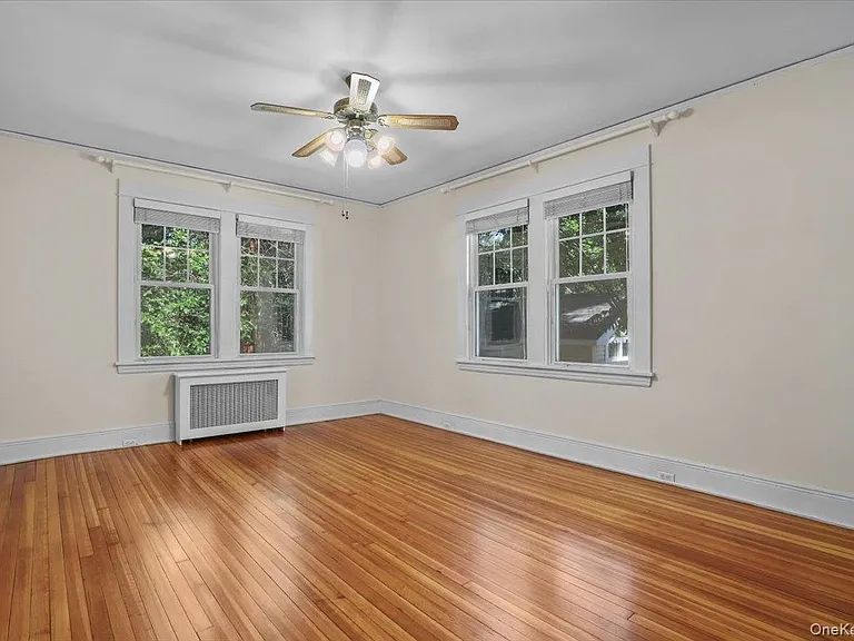 625 Lorraine St — Photo 9