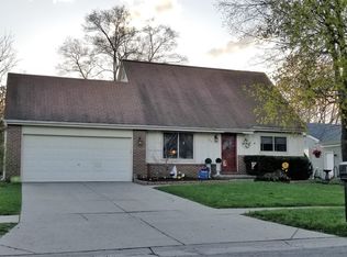 734 Fairway Trails Dr, Brighton, MI 48116
