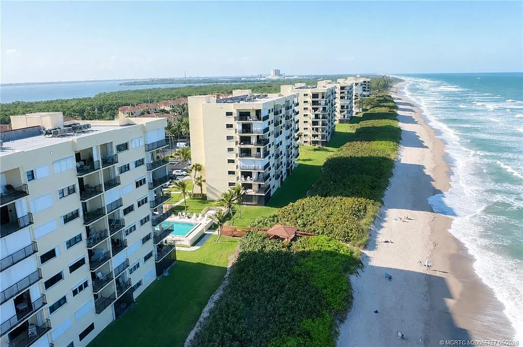 2 bed, 2.0 bath, 1053 sqft, $2,500 — Photo 1