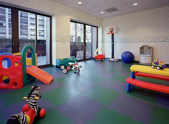 Rented by Olnick Organization | media 5