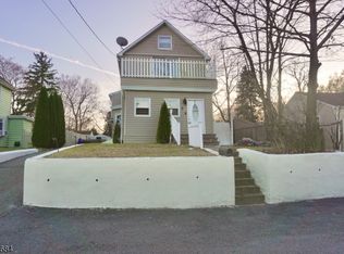 7 Scott St, Butler, NJ 07405