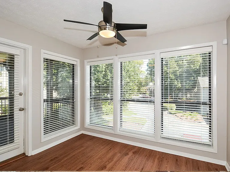 307 Park Ridge Cir #307 — Photo 22