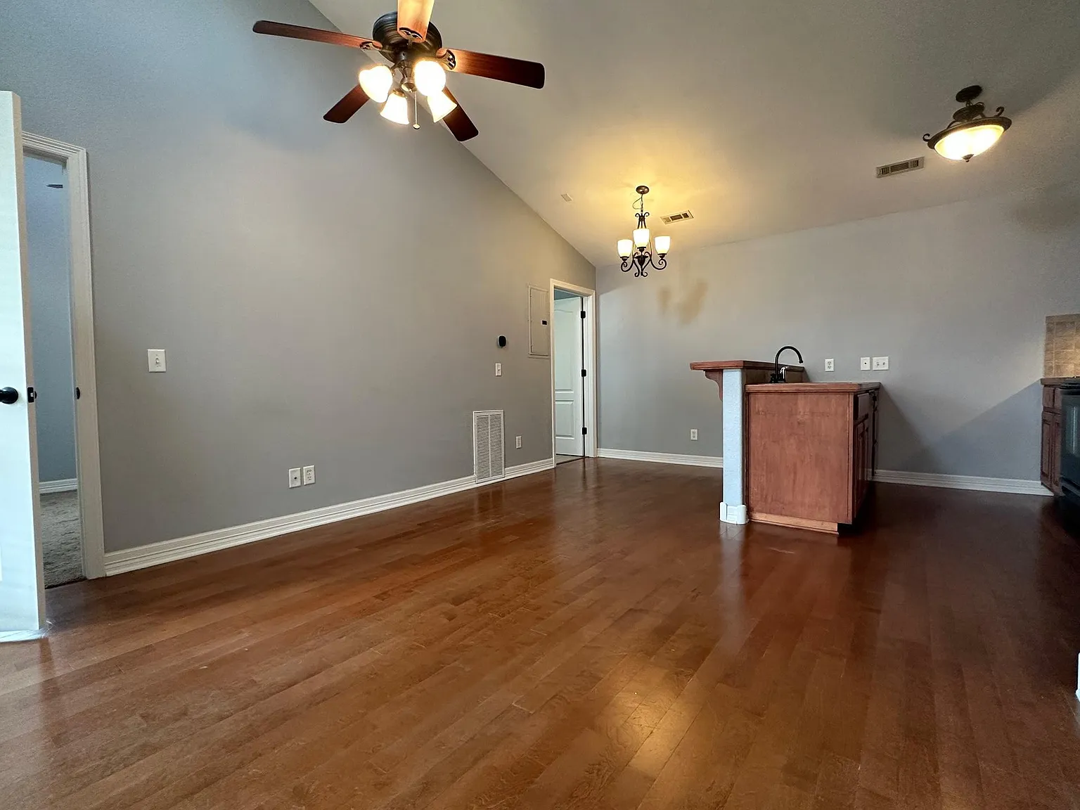 1 bed, 540 sqft, $950 — Photo 3