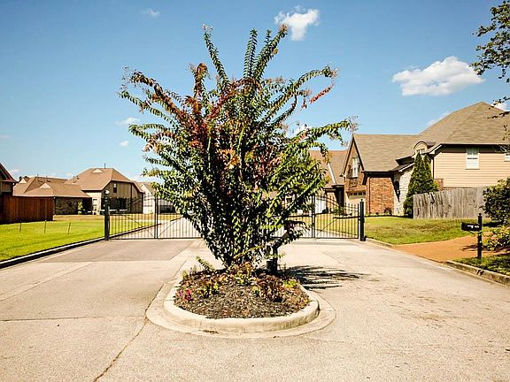 3rd image of 4894 Stirrup Dr
