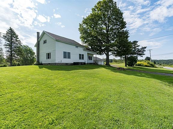 4th image of 17590 Jacobs Rd