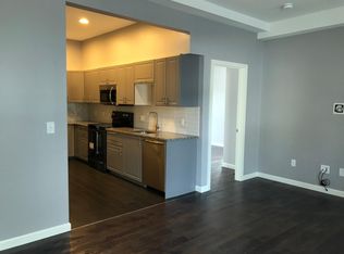 15 Decatur St #1, Worcester, MA 01610