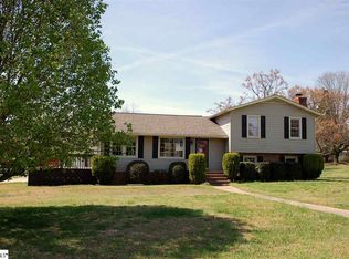3 Buckskin Rd, Greenville, SC 29607