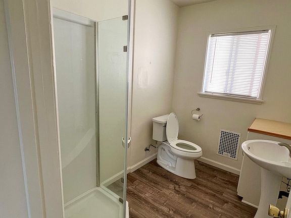2nd image of 1315 E Broadway #1/2