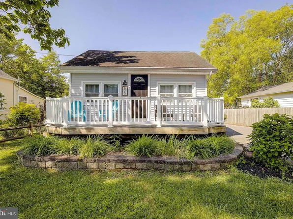 625 E Marshall Ave, Deale, MD 20751