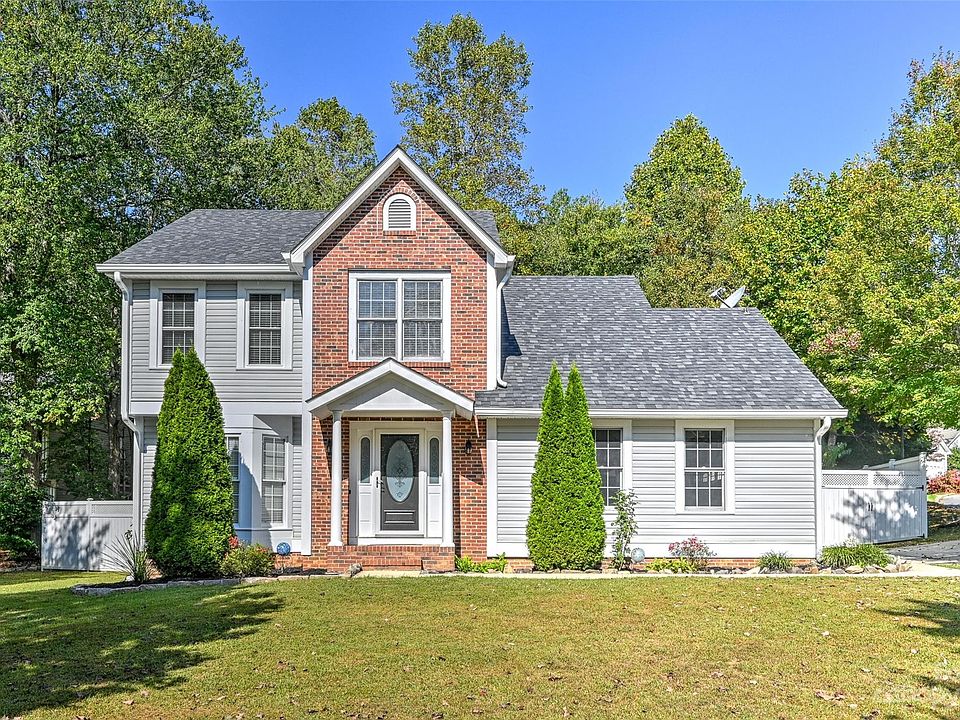 28 Southchase Dr, Fletcher, NC 28732 | Zillow