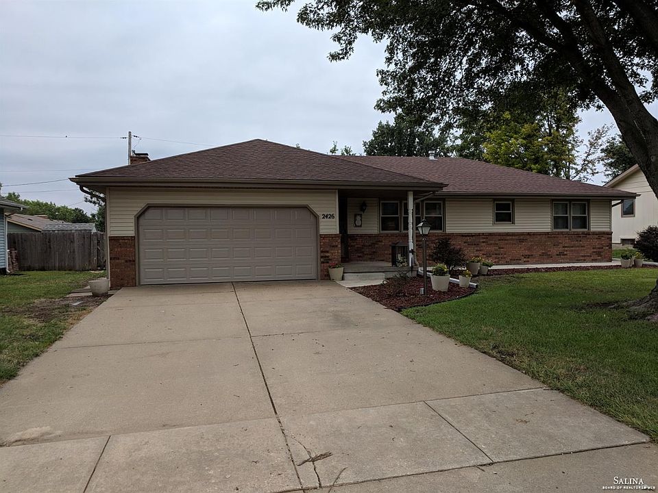 1st image of 2426 Brookwood Ln