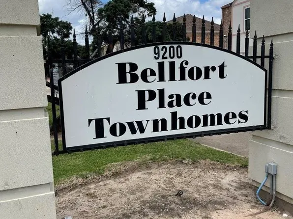 9200 W Bellfort St APT 98, Houston, TX 77031