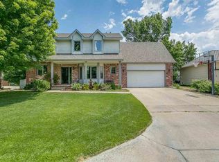 152 N Parkdale St, Wichita, KS 67212