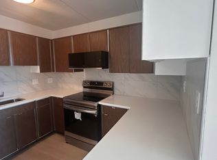 200 Swanton St APT 607, Winchester, MA 01890