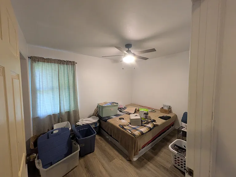 16400 Longview Dr — Photo 10
