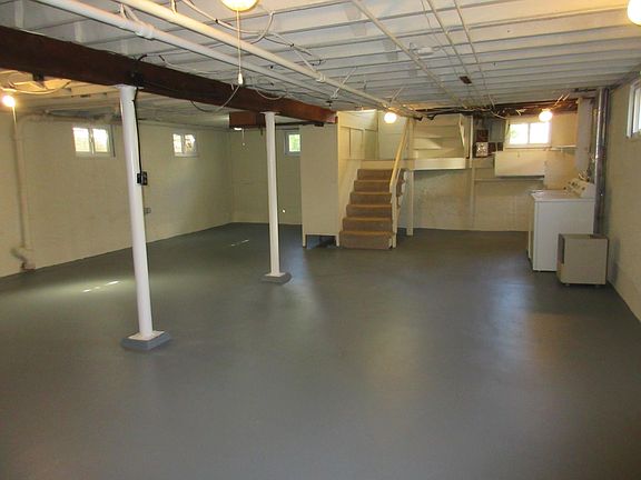 huge basement makes great rec room