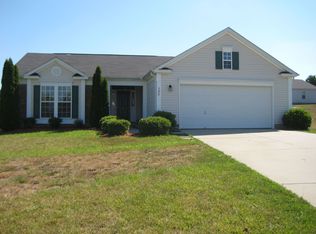 105 Emberwood Ln, Mount Holly, NC 28120