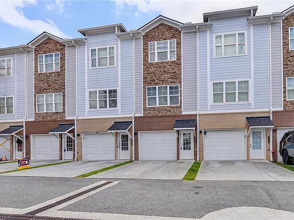 2nd image of 2017 Ocean Dr NW