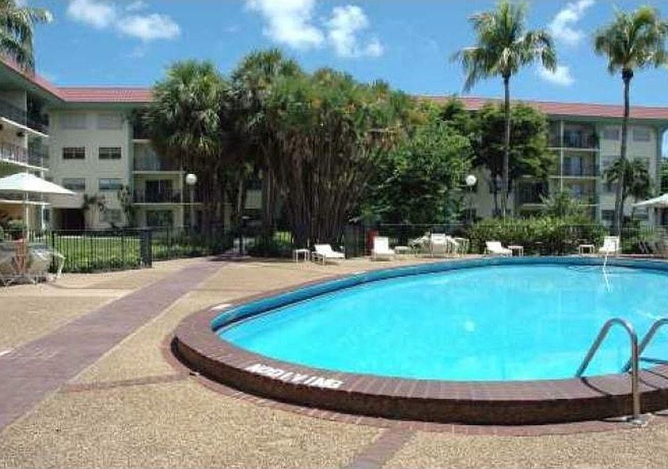 1st image of 8107 SW 72nd Ave APT 405E