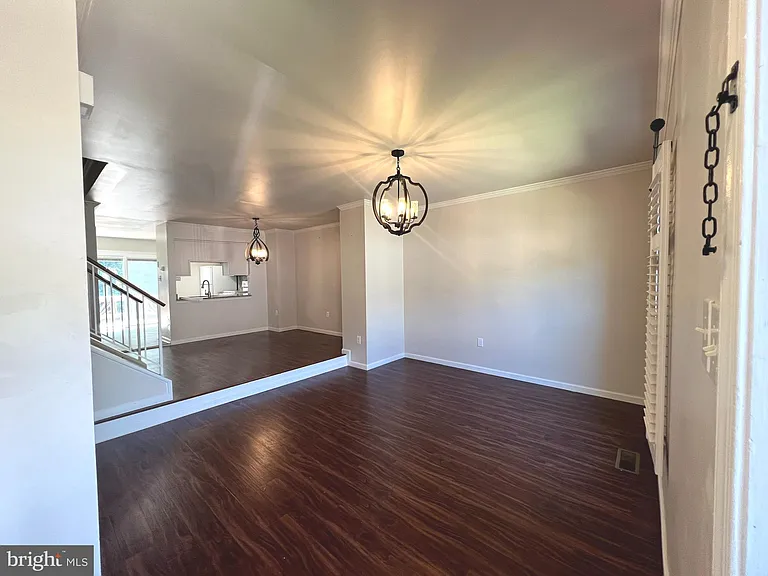 12102 Presidio Way — Photo 4