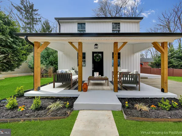 220 Hearn Ave, Berwyn, PA 19312