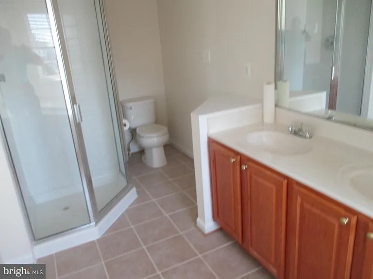 12005 Kemps Landing Cir — Photo 4