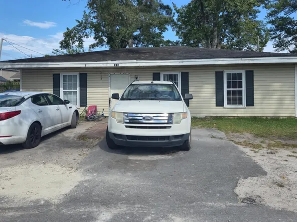 315 Chapman Pl., Myrtle Beach, SC 29577