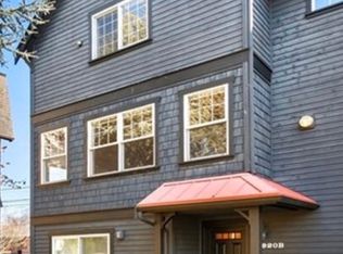 920 17th Ave #B, Seattle, WA 98122