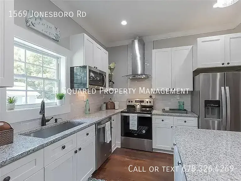 1569 Jonesboro Rd SE — Photo 9